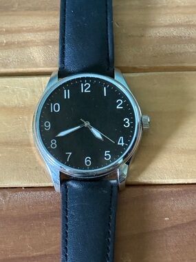 Minimalist Black Dial Watch 1.5” Luminous Hands Japan Quartz New